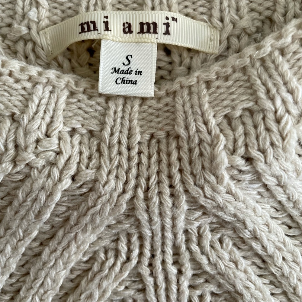 Miami Open Shoulder Cream Cable Knit Sweater. Size S - Picture 9 of 9